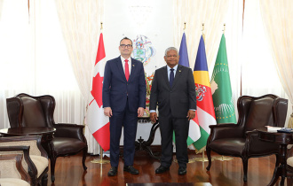 President Ramkalawan bids farewell to the High Commissioner of Canada