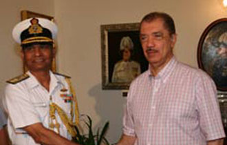 India reassures Seychelles in piracy fight