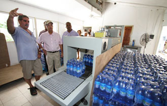 President Michel visits businesses in the Anse Etoile and Glacis districts