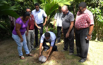 President Faure visits La Digue and Praslin following key announcements of SONA